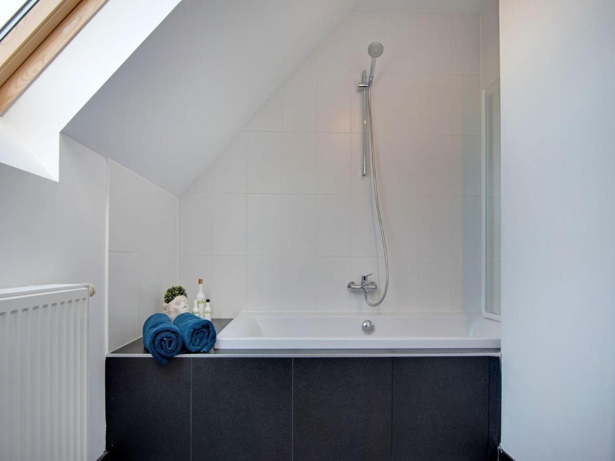 Modern Holiday Home In De Haan With Garden Esterno foto