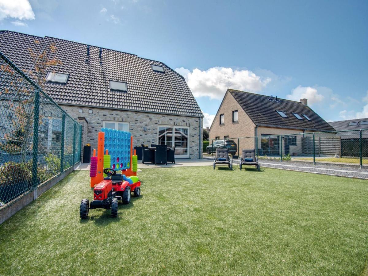 Modern Holiday Home In De Haan With Garden Esterno foto