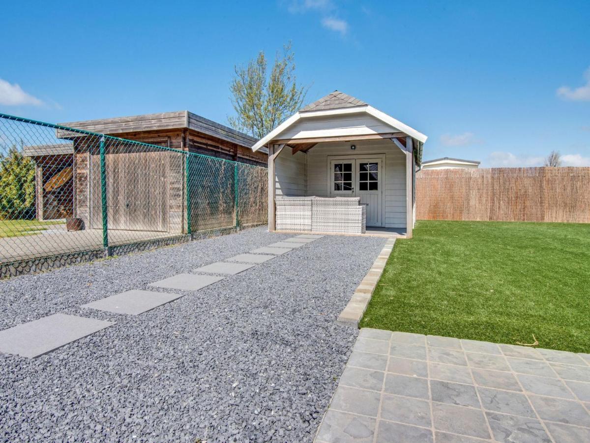 Modern Holiday Home In De Haan With Garden Esterno foto