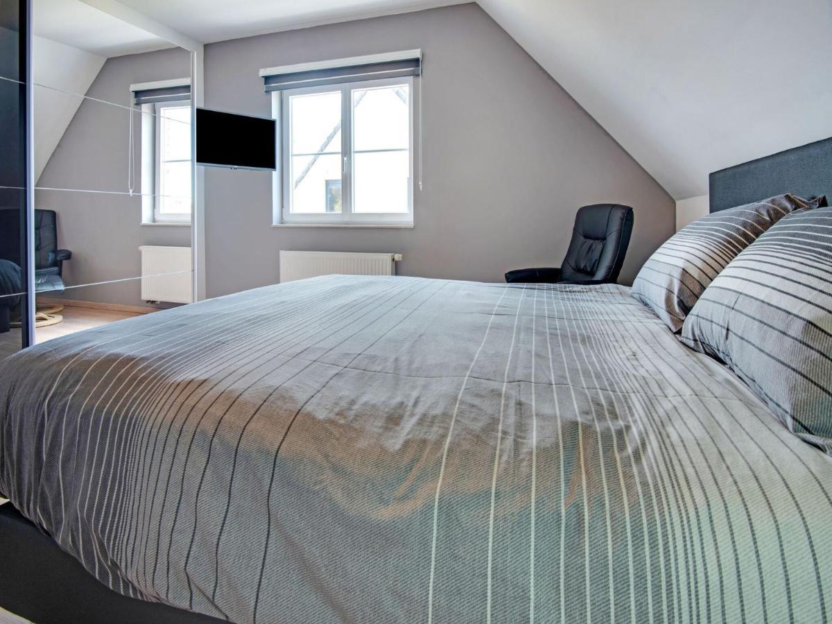 Modern Holiday Home In De Haan With Garden Esterno foto